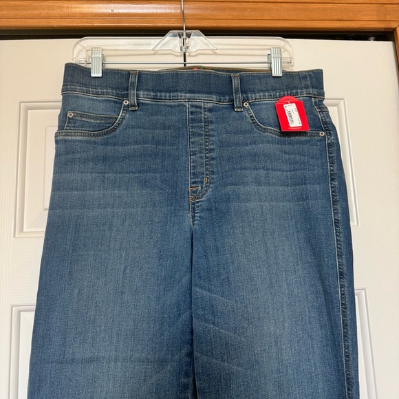 Spanx Women’s Straight Leg High Rise Pull On Jeans NWT - Picture 2 of 9